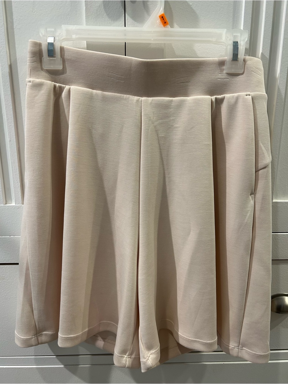 Soft Wide Leg Shorts for Women High Waist Casual Relaxed Shorts with Pockets